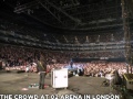 02crowd.jpg