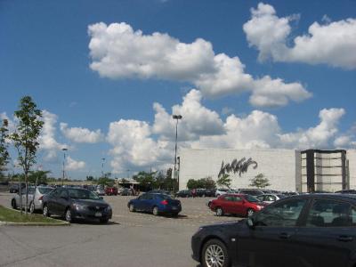0809/GalleriaLnT30826.jpg