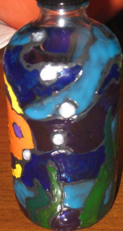 0809/LotionBottleBubblesSideHalf0814.jpg