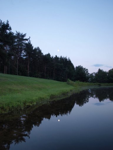 0708/Moonset0715.jpg