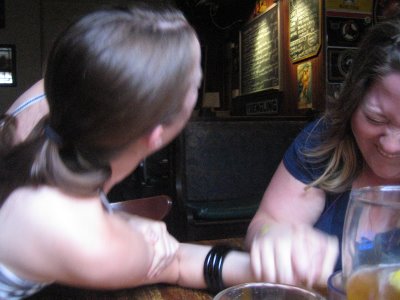0707/ArmWrestling0730.jpg