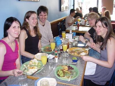0707/BrunchAtBlueMoon0705.jpg