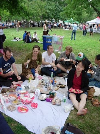 0707/PicnicAtBatteryPark20705.jpg