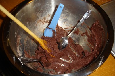 0107/Cookiebatterinbowl0105.jpg