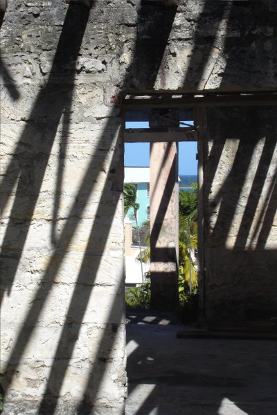 0208/CruiseBahamastorndownhouseviewofbluehouse0226.jpg 0208/CruiseBahamastorndownhouseviewofbluehouse0226.jpg