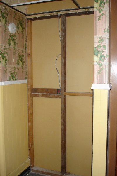 0406/apartmentsideduring41310.jpg
