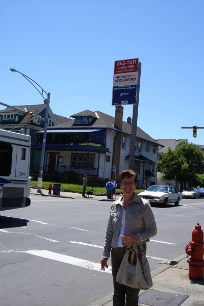 0606/momatbusstop1942.jpg