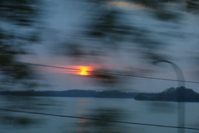 0607/Blurrysunset0616.jpg