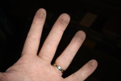 1006/dirtyfingers4820.jpg