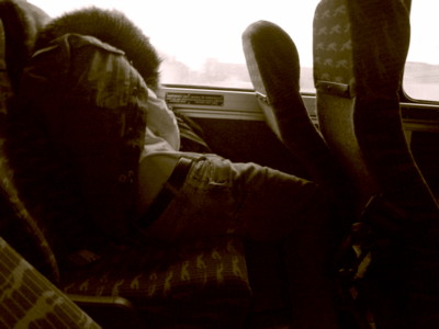 0107/SleepingTraveler0105.jpg