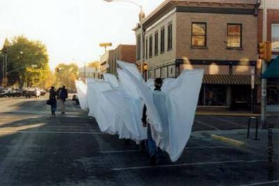 0209/AngelAction0219.jpg