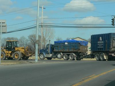 0306/Follow_that_trash!2522.jpg