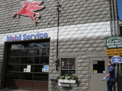 0306/Mobil0203.jpg
