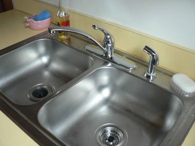 1108/KitchenSink0271117.jpg 1108/KitchenSink0271117.jpg
