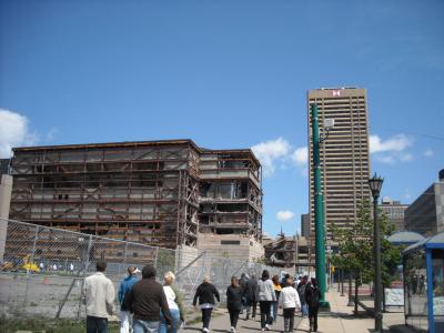 0509/HospiceWalk20090800517.jpg