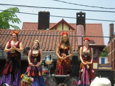 0605/dancers0931.jpg