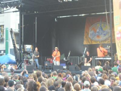 0607/SquareTNAfemes2010623.jpg 0607/SquareTNAfemes2010623.jpg