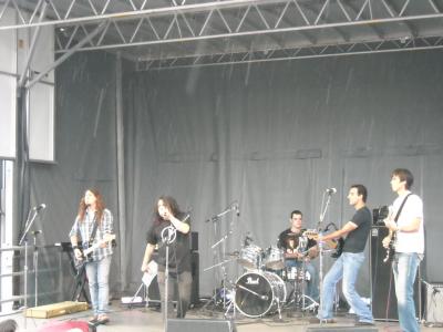 0908/MIA200801650914.jpg