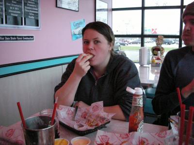 0107/CheeburgerEnd0107.jpg 0107/CheeburgerEnd0107.jpg