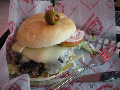 0107/CheeburgerHalfPounder0107.jpg 0107/CheeburgerHalfPounder0107.jpg