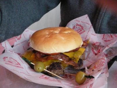 0107/CheeburgerOnePounder0107.jpg 0107/CheeburgerOnePounder0107.jpg