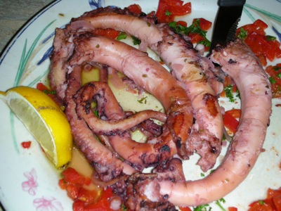 0208/OctopusAtKostas0203.jpg 0208/OctopusAtKostas0203.jpg