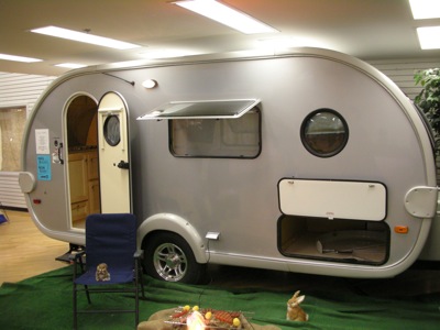 0208/RV0203.jpg 0208/RV0203.jpg