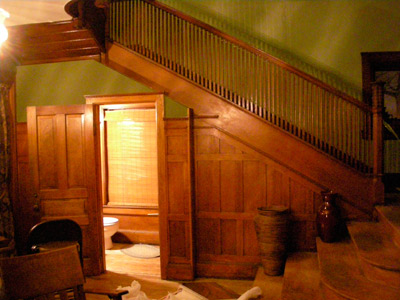 0208/StairwayAll0225.jpg