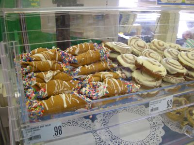 0308/DogTreatsTwo0302.jpg 0308/DogTreatsTwo0302.jpg