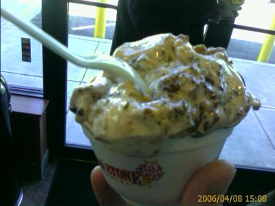 0406/paulYummyIcecream0115.jpg 0406/paulYummyIcecream0115.jpg