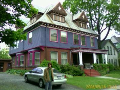 0506/frontWide2136.jpg
