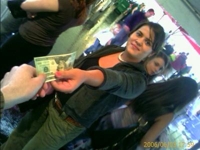 0606/greekMoney1436.jpg