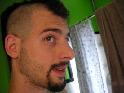 0607/Haircut20609.jpg