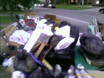 0806/24LinwoodTrash2838.jpg
