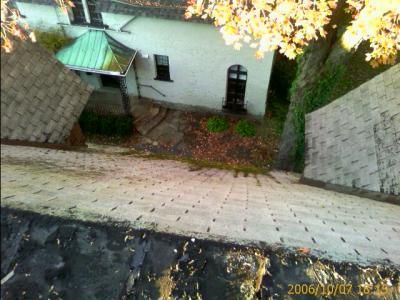 1006/roof24LinwoodTreeDamage2210.jpg