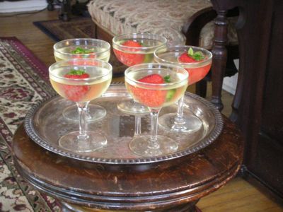 1007/ChampagneTray1007.jpg