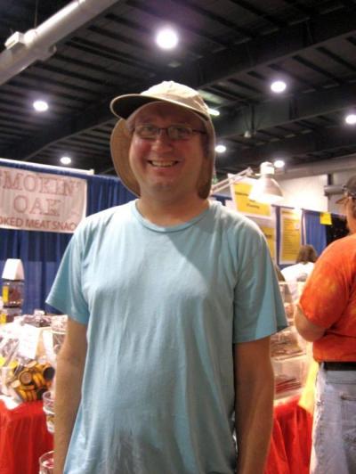 0809/LawrenceHatVincent0823.jpg