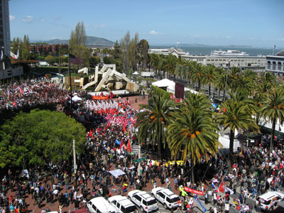 0408/Plaza0409.jpg 0408/Plaza0409.jpg