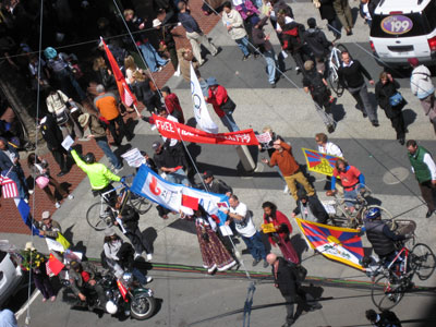 0408/Protester0409.jpg 0408/Protester0409.jpg