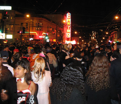 1106/castro-scene5803.jpg 1106/castro-scene5803.jpg