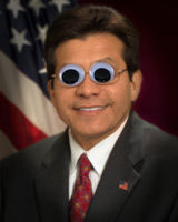 0407/AlbertoGonzales0424.jpg 0407/AlbertoGonzales0424.jpg